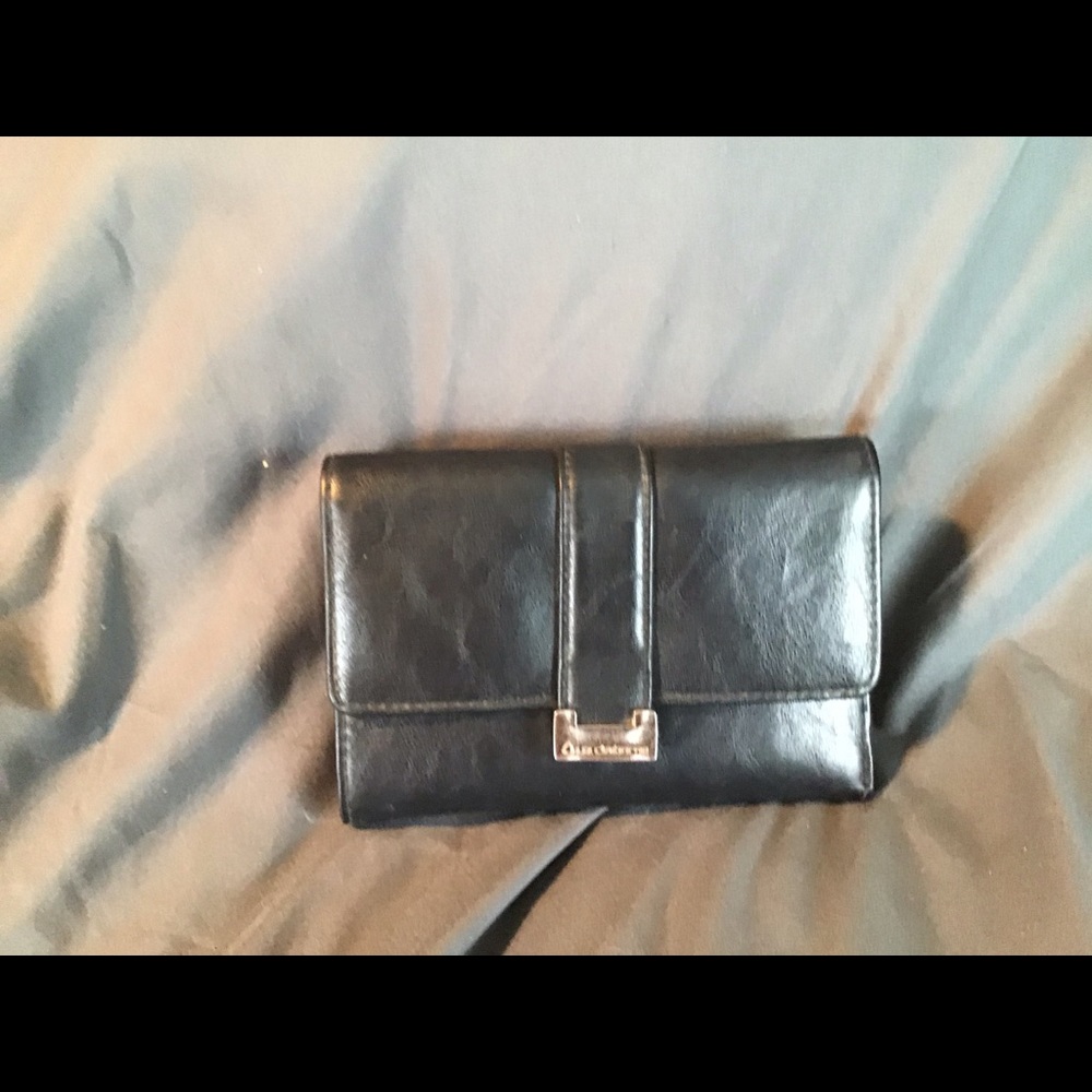3/$20💐Black Liz Claiborne trifold wallet